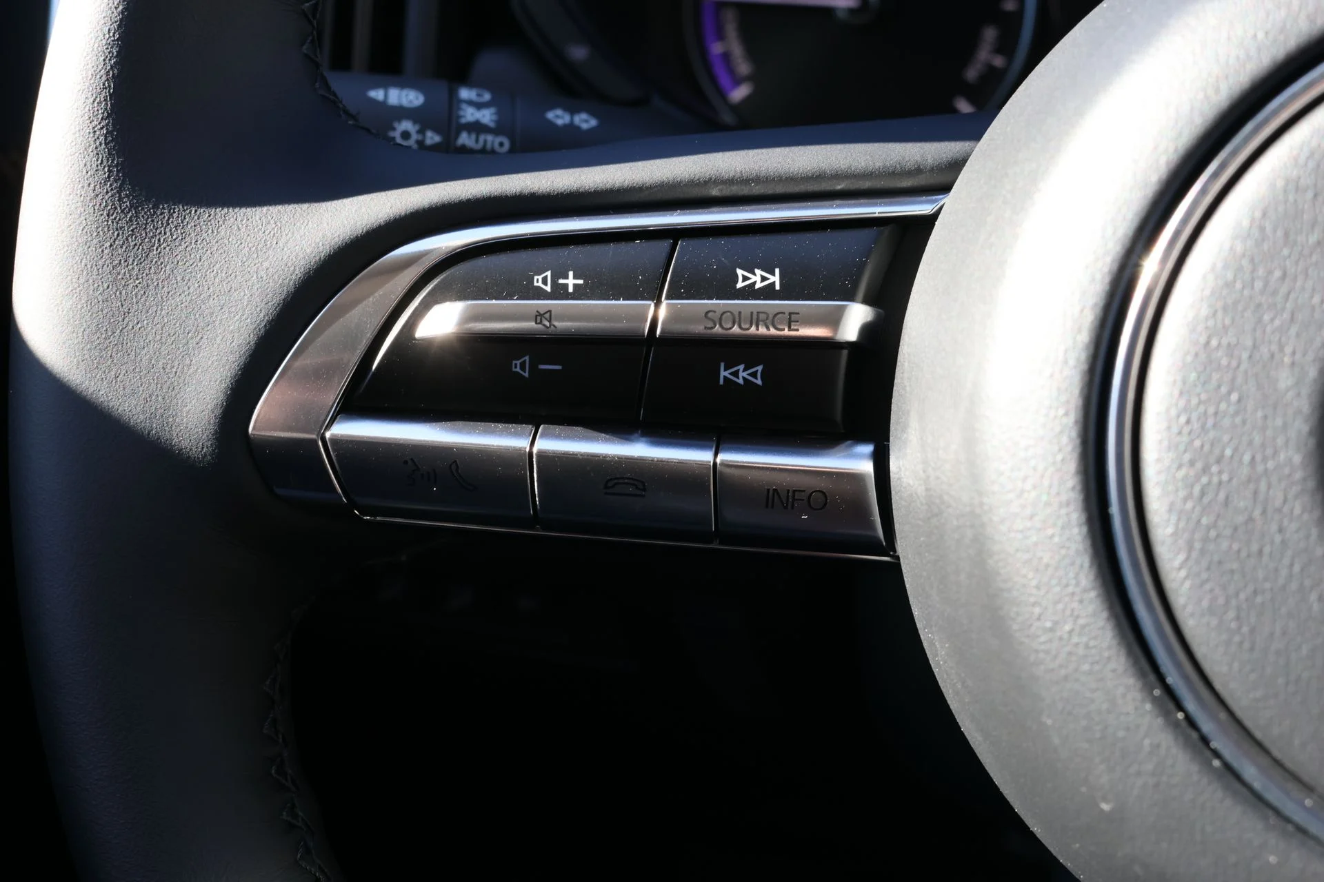 2026 Mazda CX-50 Premium Plus - Photo 9