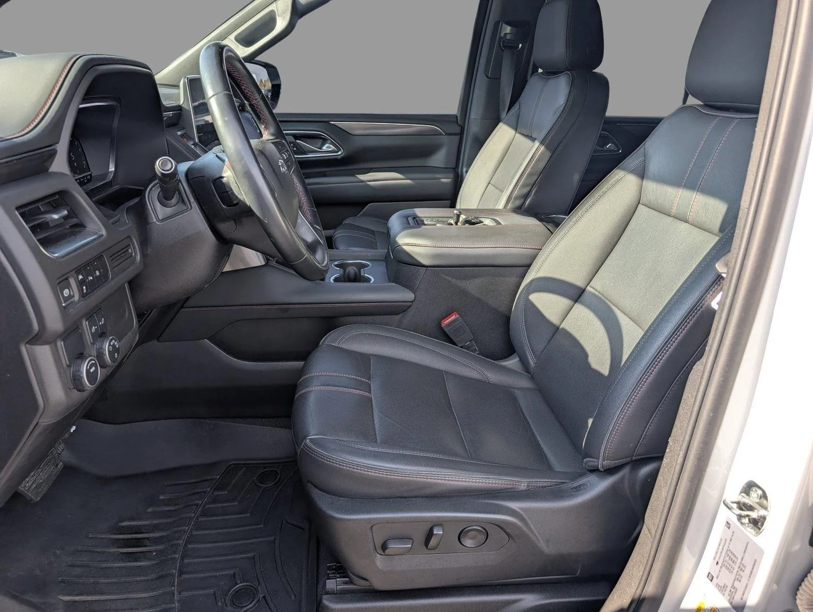 Used 2023 Summit White Chevrolet RST image 10