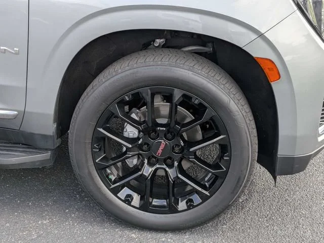 Used 2023 STERLING METALLIC GMC SLT image 11