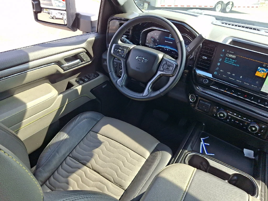 Used 2025 Summit White Chevrolet ZR2 image 15