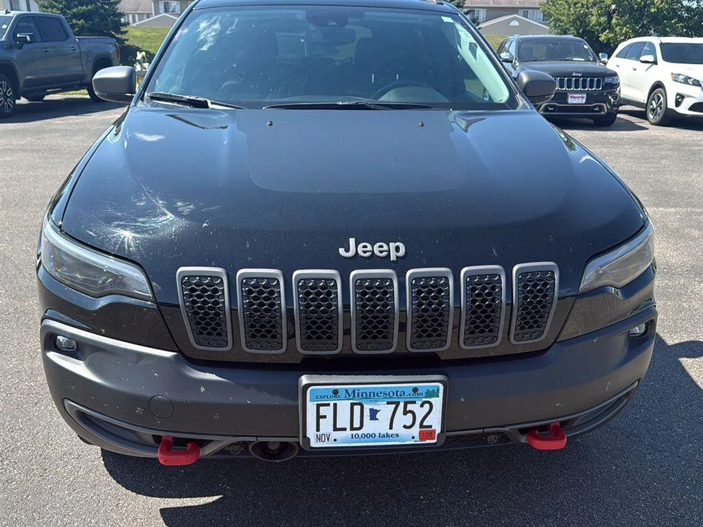 Used 2021 Diamond Black Crystal Pearlcoat Jeep Trailhawk image 7