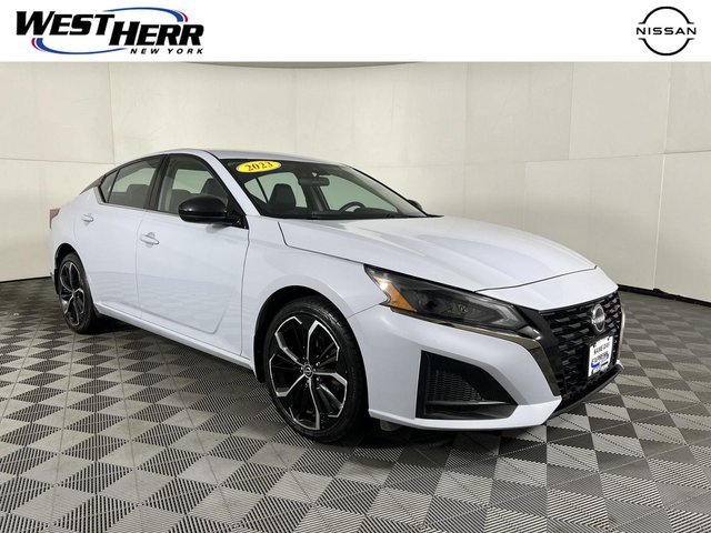 2023 Nissan Altima 2.5 SR