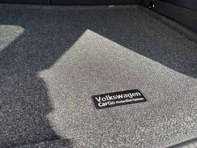 New 2026 Avocado Green W/Deep Black Roof Volkswagen 2.0T SE R-Line Black image 10