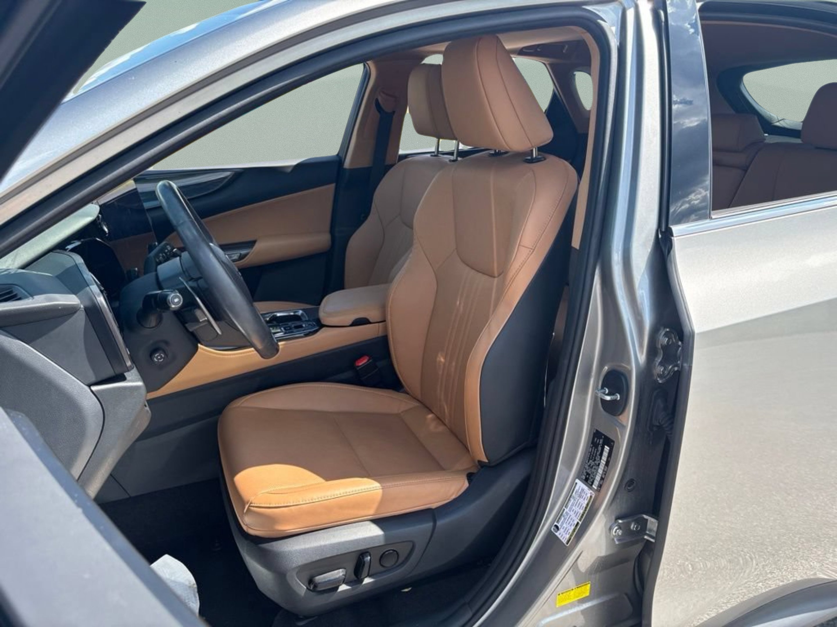 Used 2024 Atomic Silver Lexus NX 250 Premium image 19