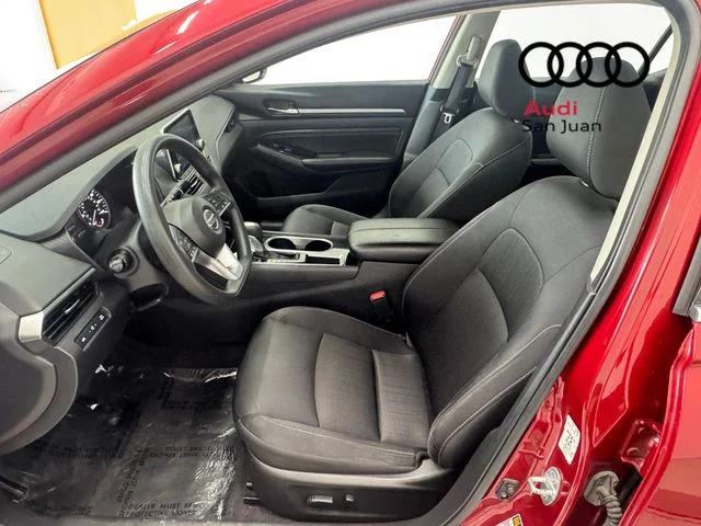 Used 2021 Red Nissan 2.5 SV image 22