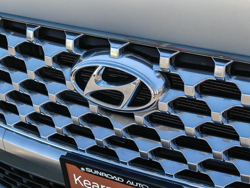 Used 2022 Gray Hyundai SEL image 5