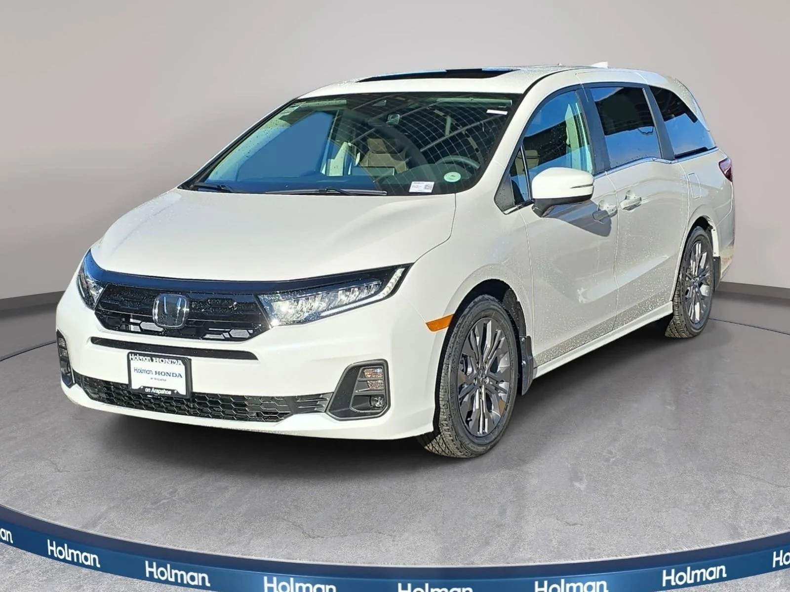 2026 Honda Odyssey Touring's photo