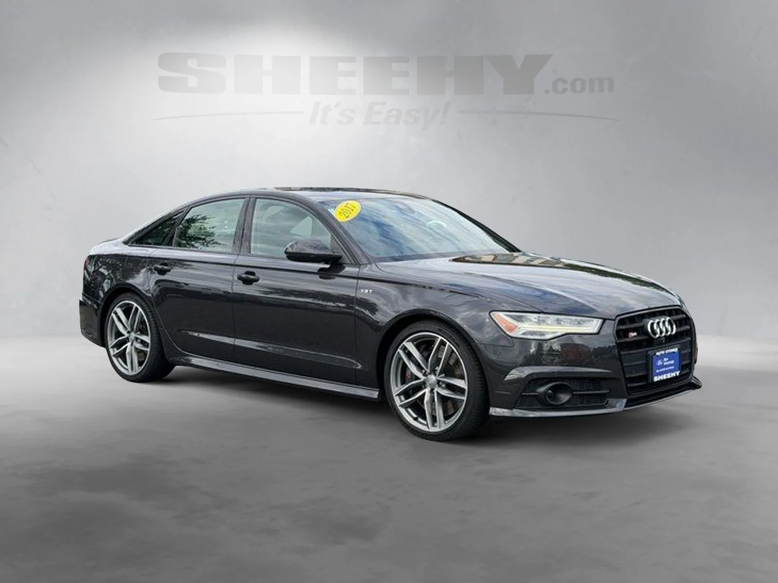 Used 2017  Audi 4.0T Prestige image 2