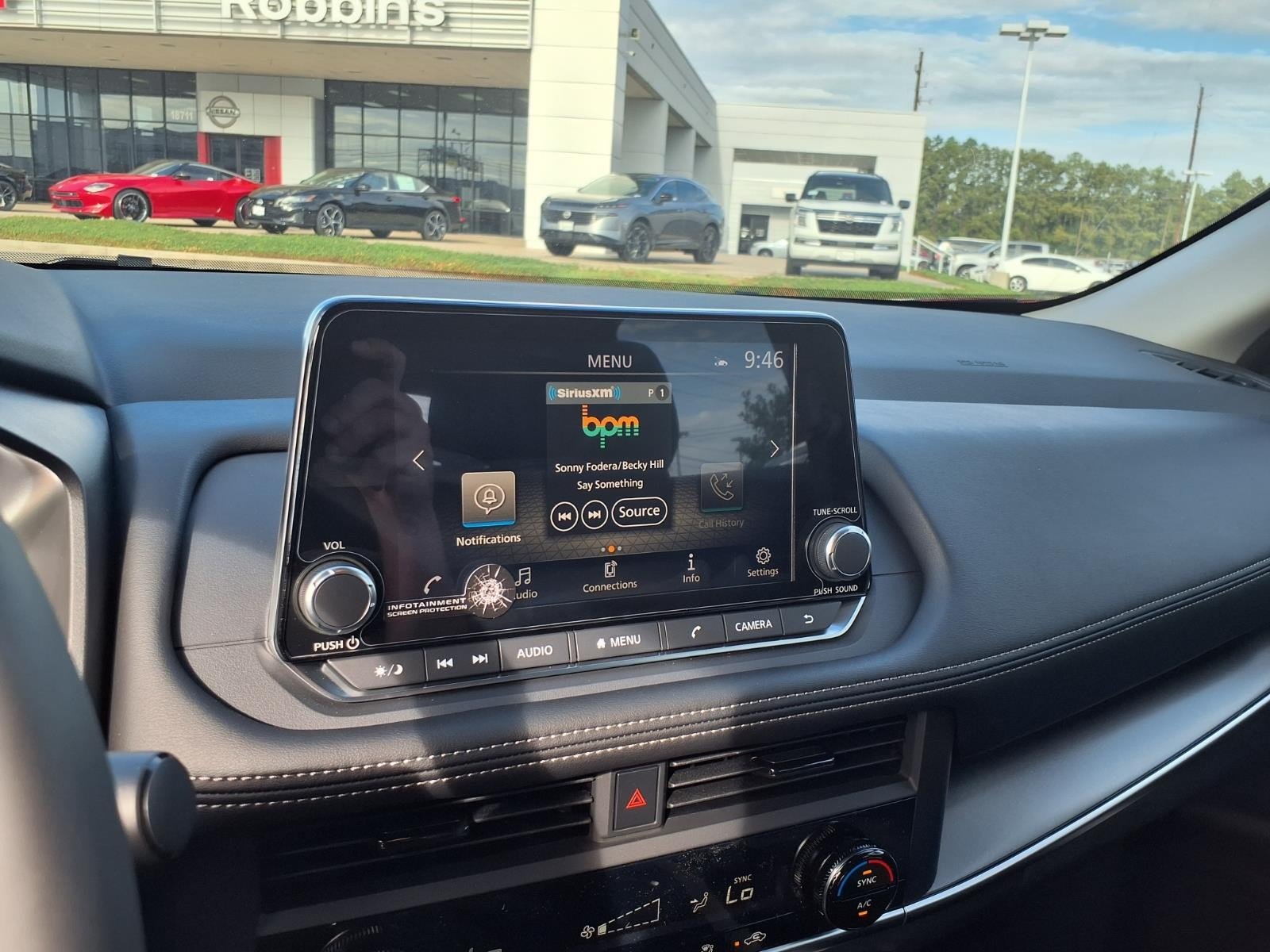 2026 Nissan Rogue photo 17 of 23