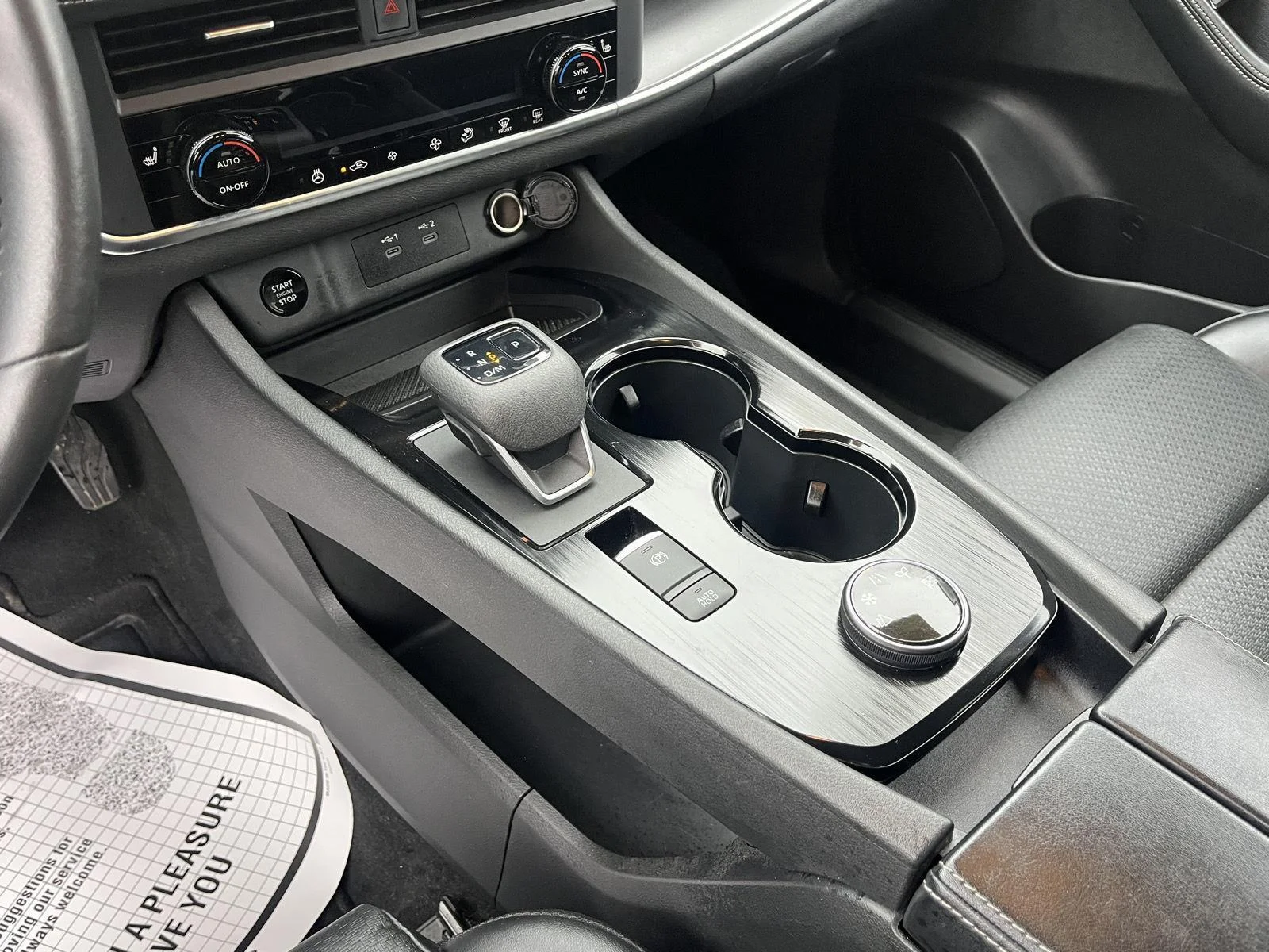 Used 2024 Everest White Pearl Nissan SV image 26