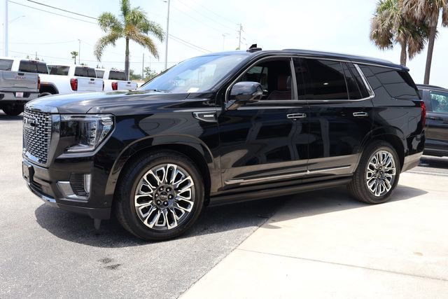 Used 2023 Onyx Black GMC Denali Ultimate image 4