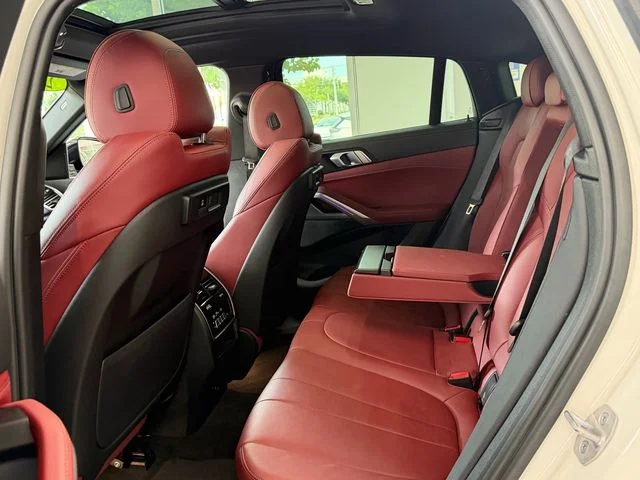 Certified Used 2022 White BMW xDrive40i image 7