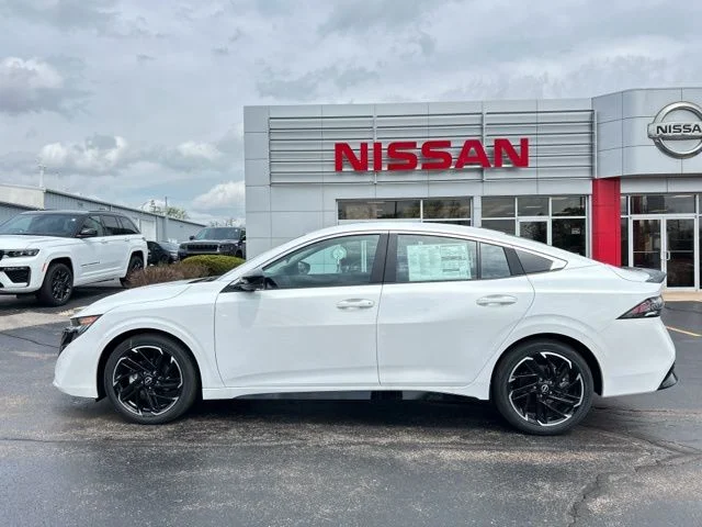 New 2026 Aspen White Nissan SR image 2