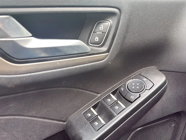 Used 2022 Gray Ford SEL image 20
