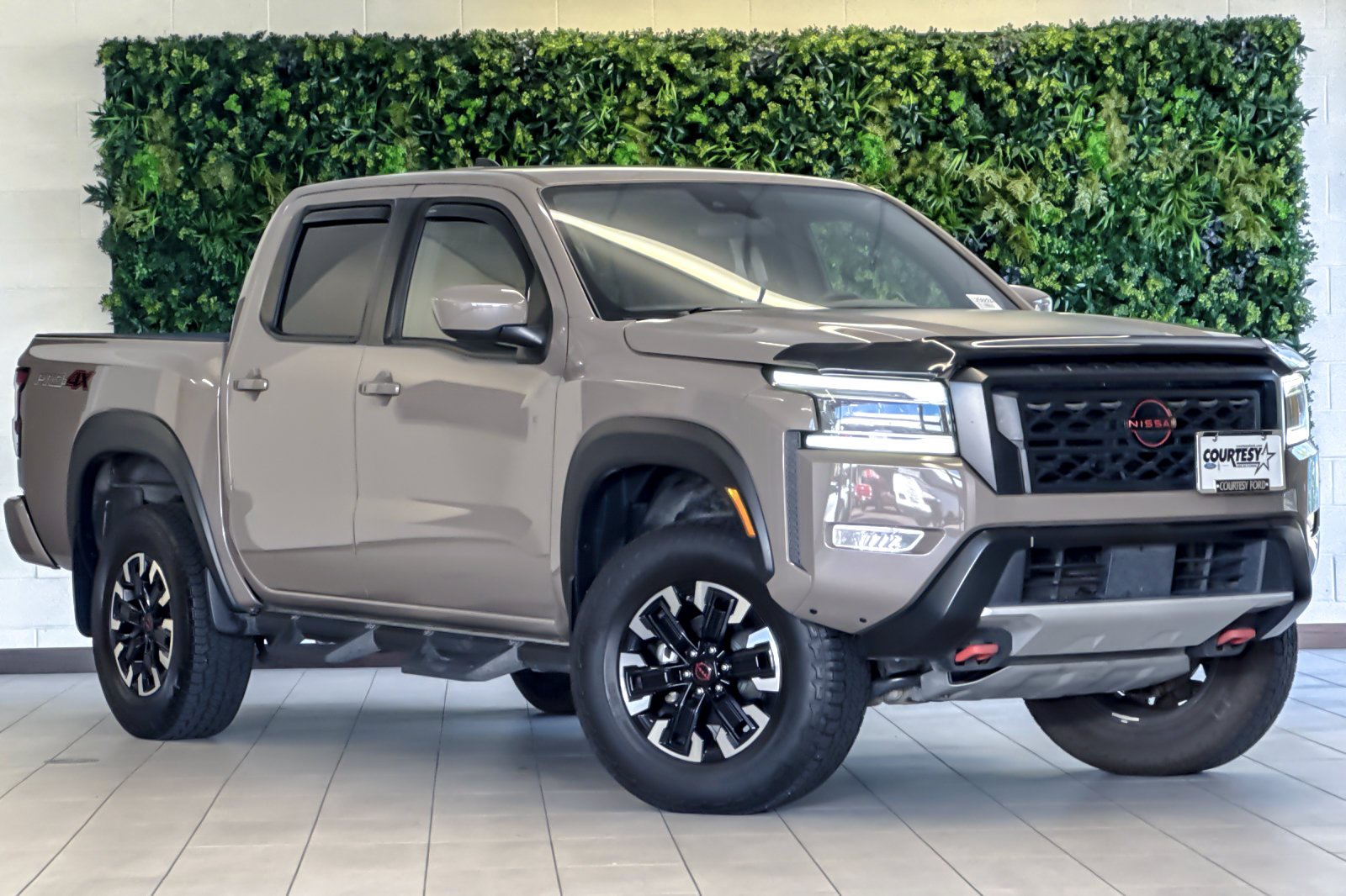 2023 Nissan Frontier