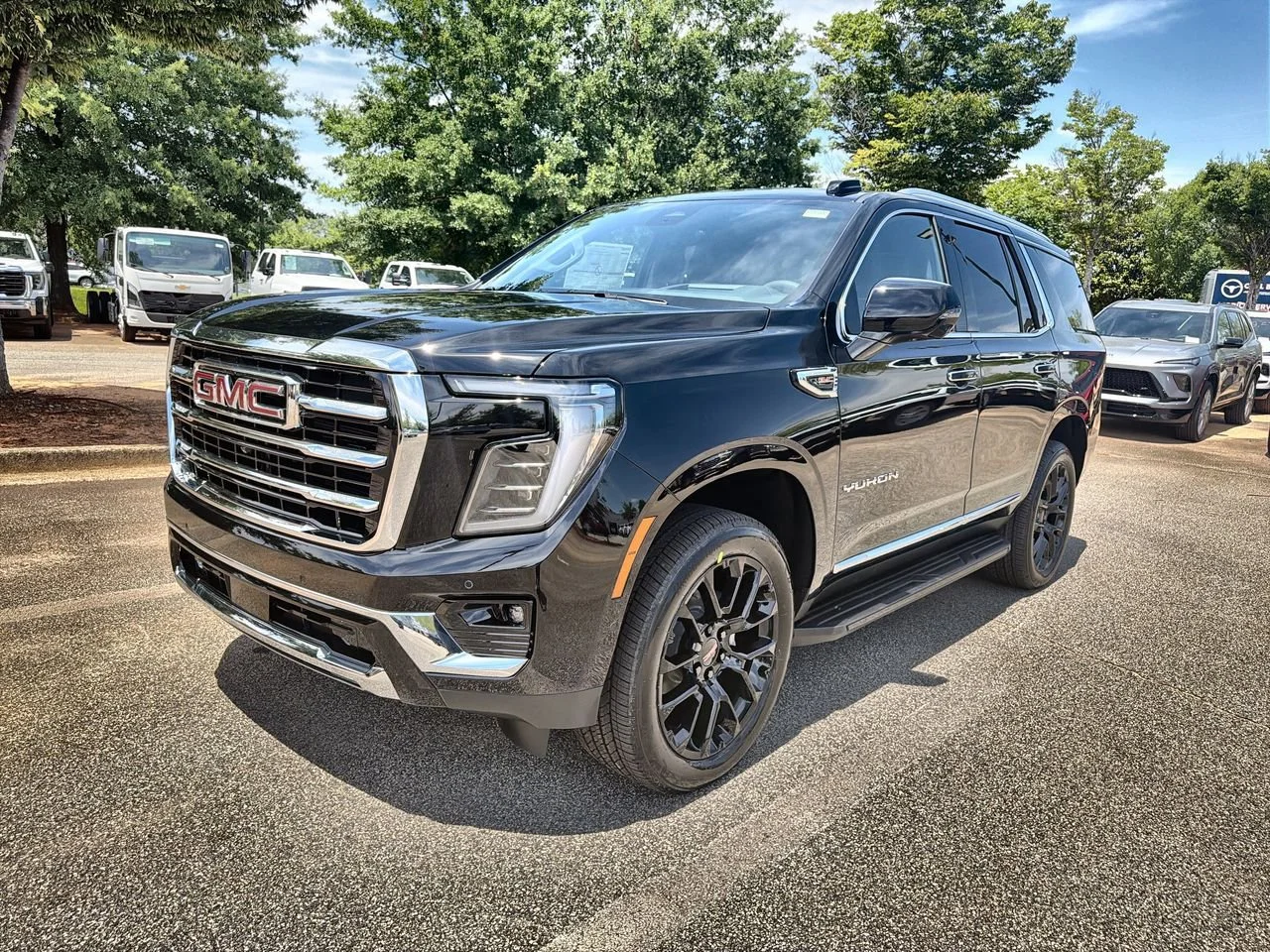 New 2026 Onyx Black GMC Elevation image 4