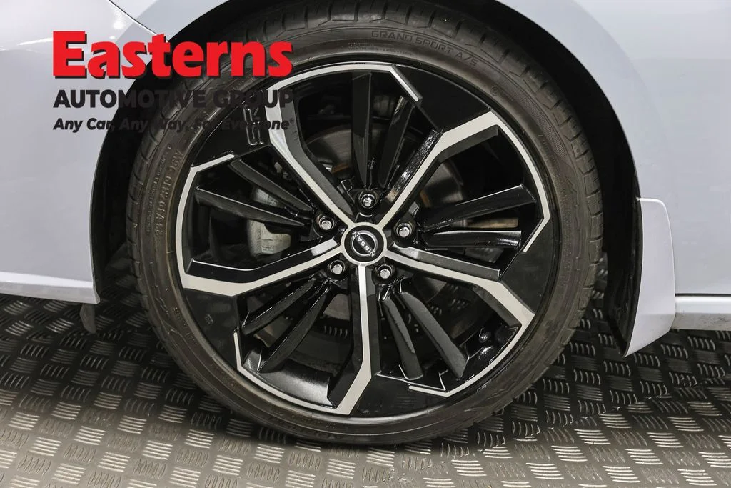 Used 2023 Gray Nissan 2.5 SR image 32