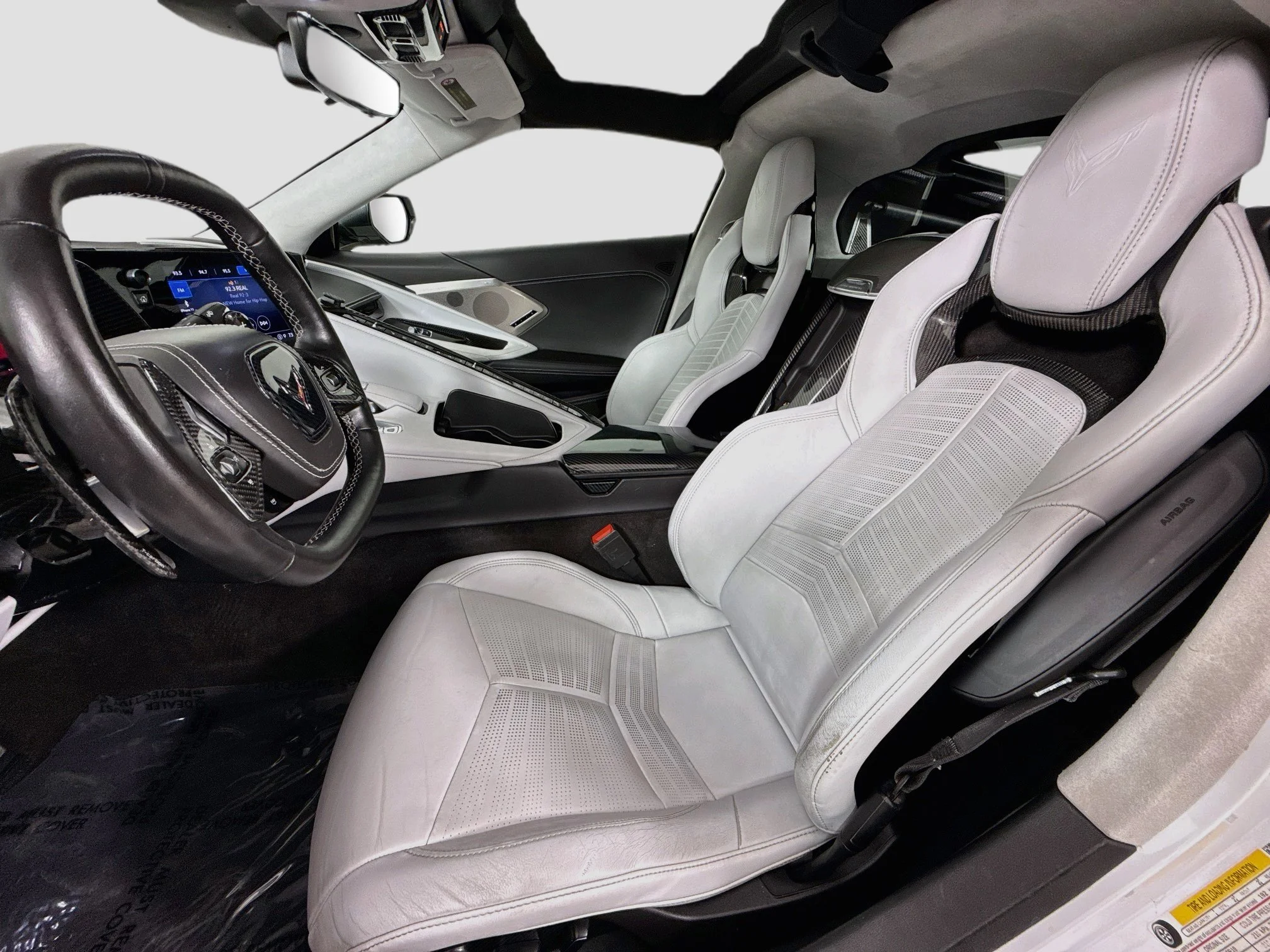 Used 2022 Arctic White Chevrolet 3LT image 24