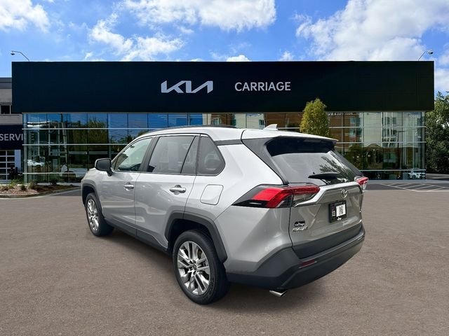 Used 2023 Silver Toyota XLE Premium image 6