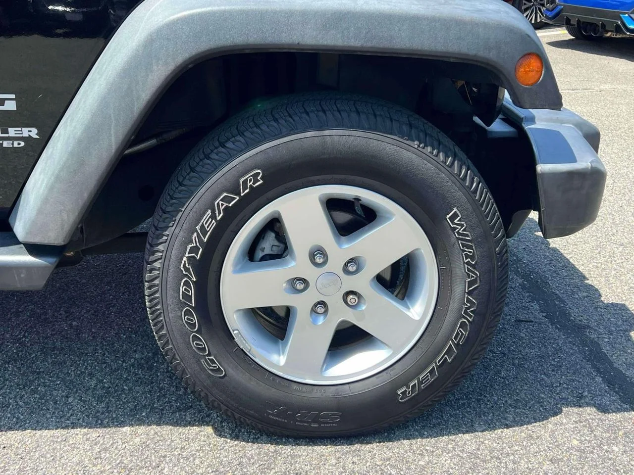 Used 2015 Black Clearcoat Jeep Sport image 12