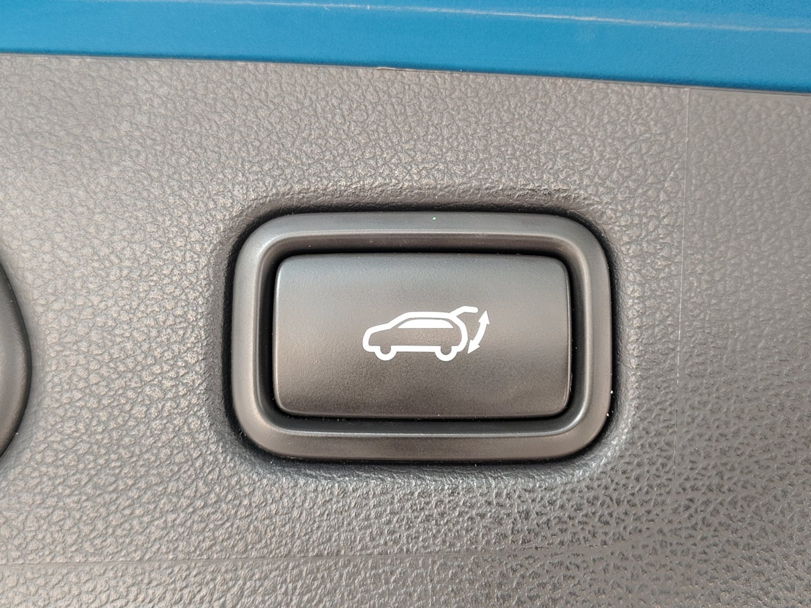 Used 2017 Caribbean Blue Hyundai Night image 30