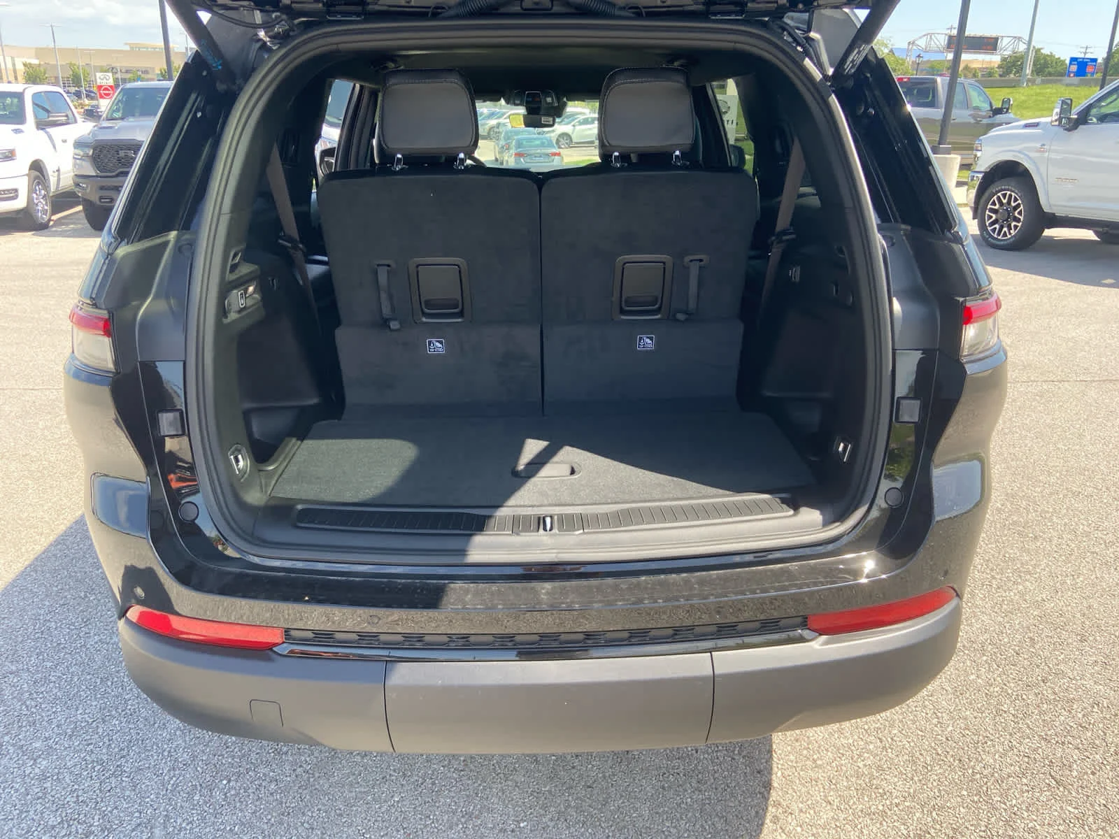 2025 Jeep Grand Cherokee L Altitude - Photo 10