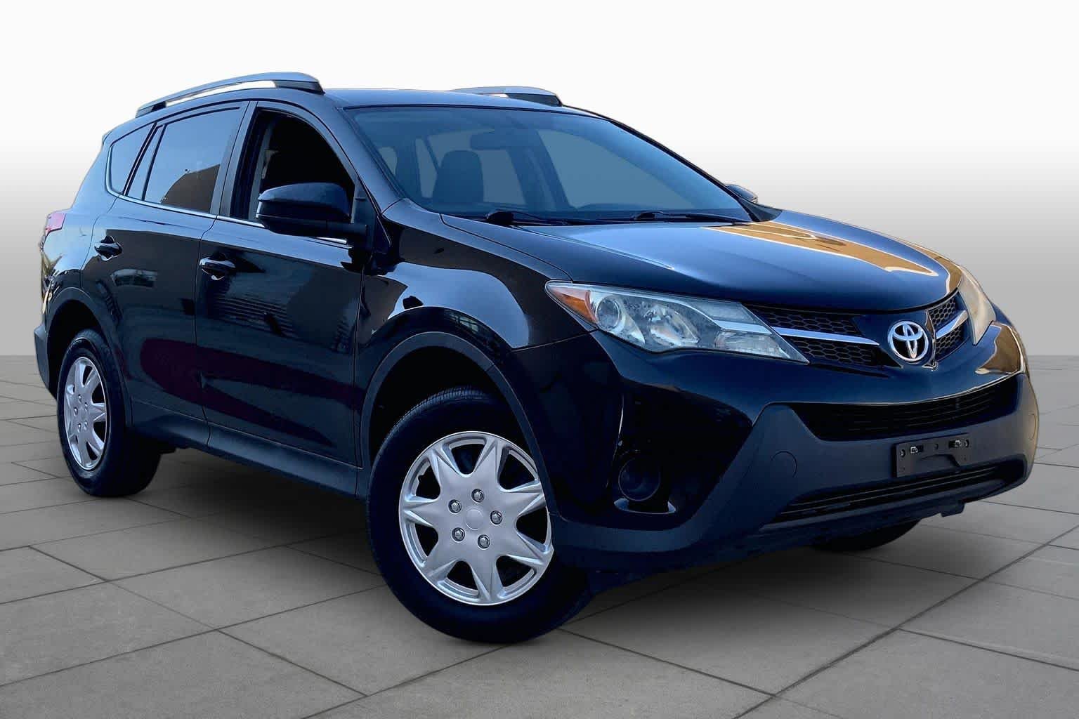 Used 2015 Black Toyota LE image 3