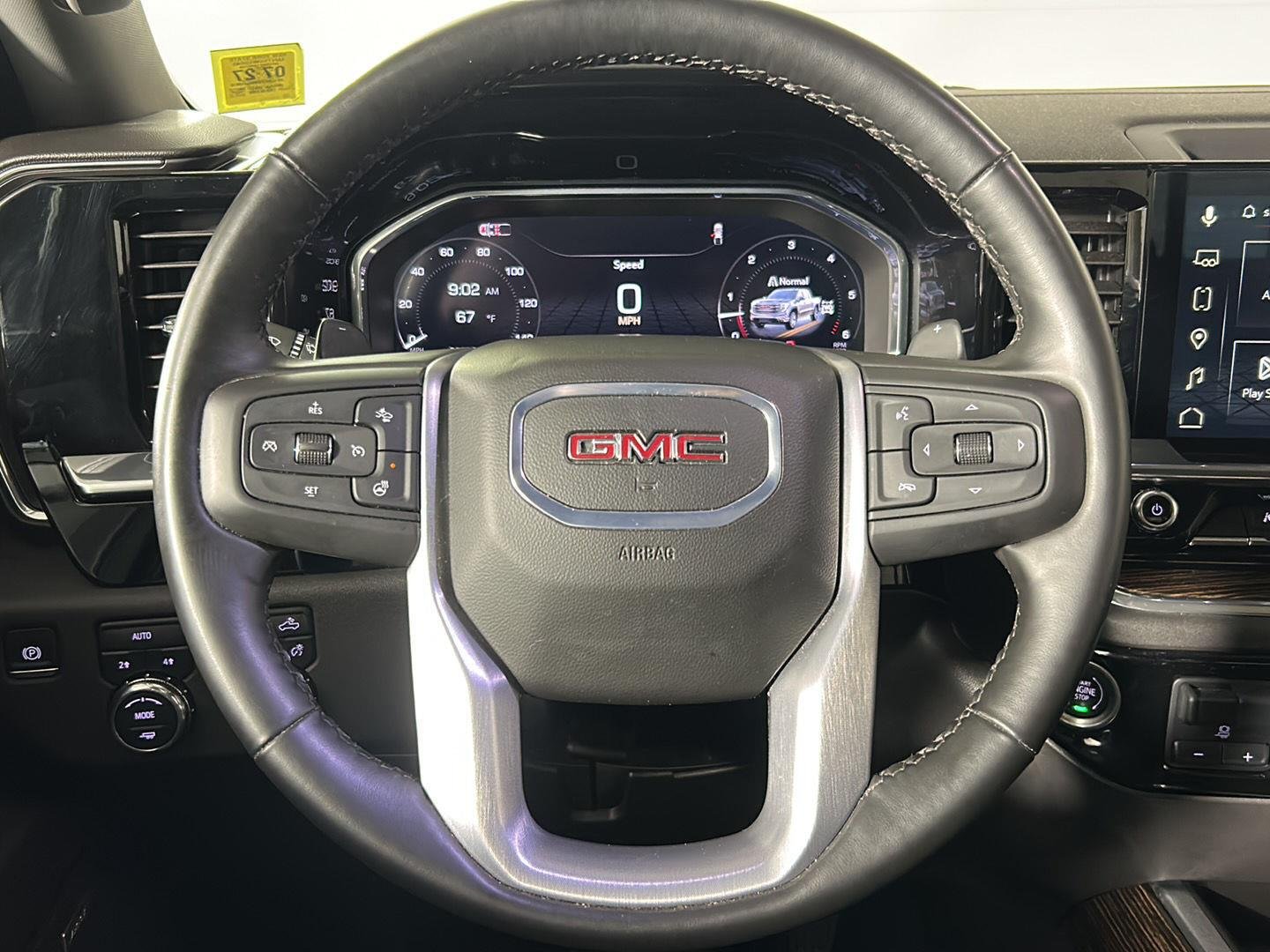 Used 2024 Onyx Black GMC Elevation image 33