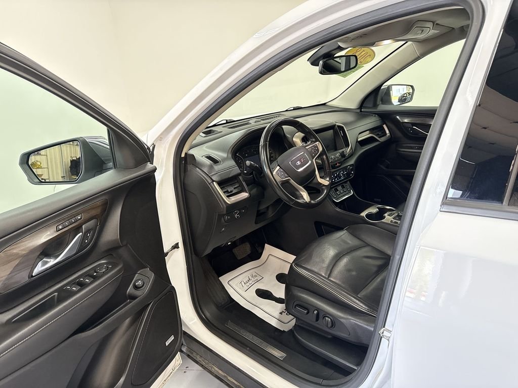 Used 2018 Summit White GMC Denali image 13