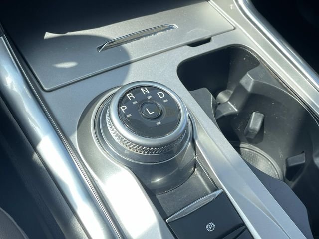 Used 2021 Blue Ford Limited image 31