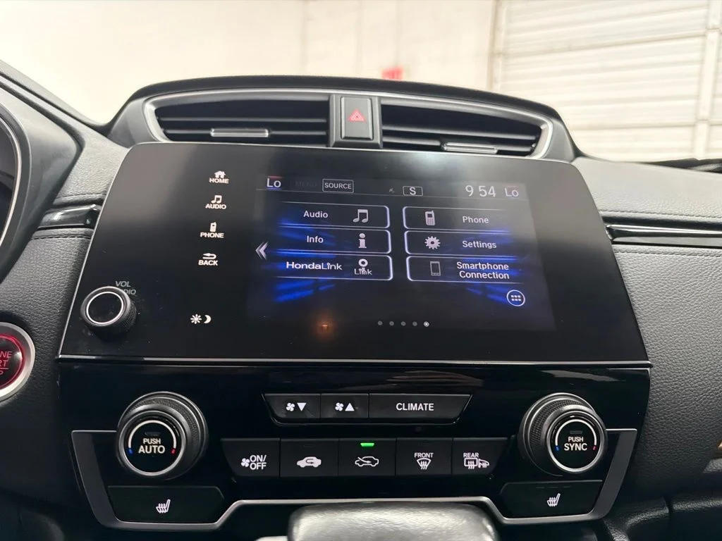 Used 2018 Silver Honda EX-L image 17