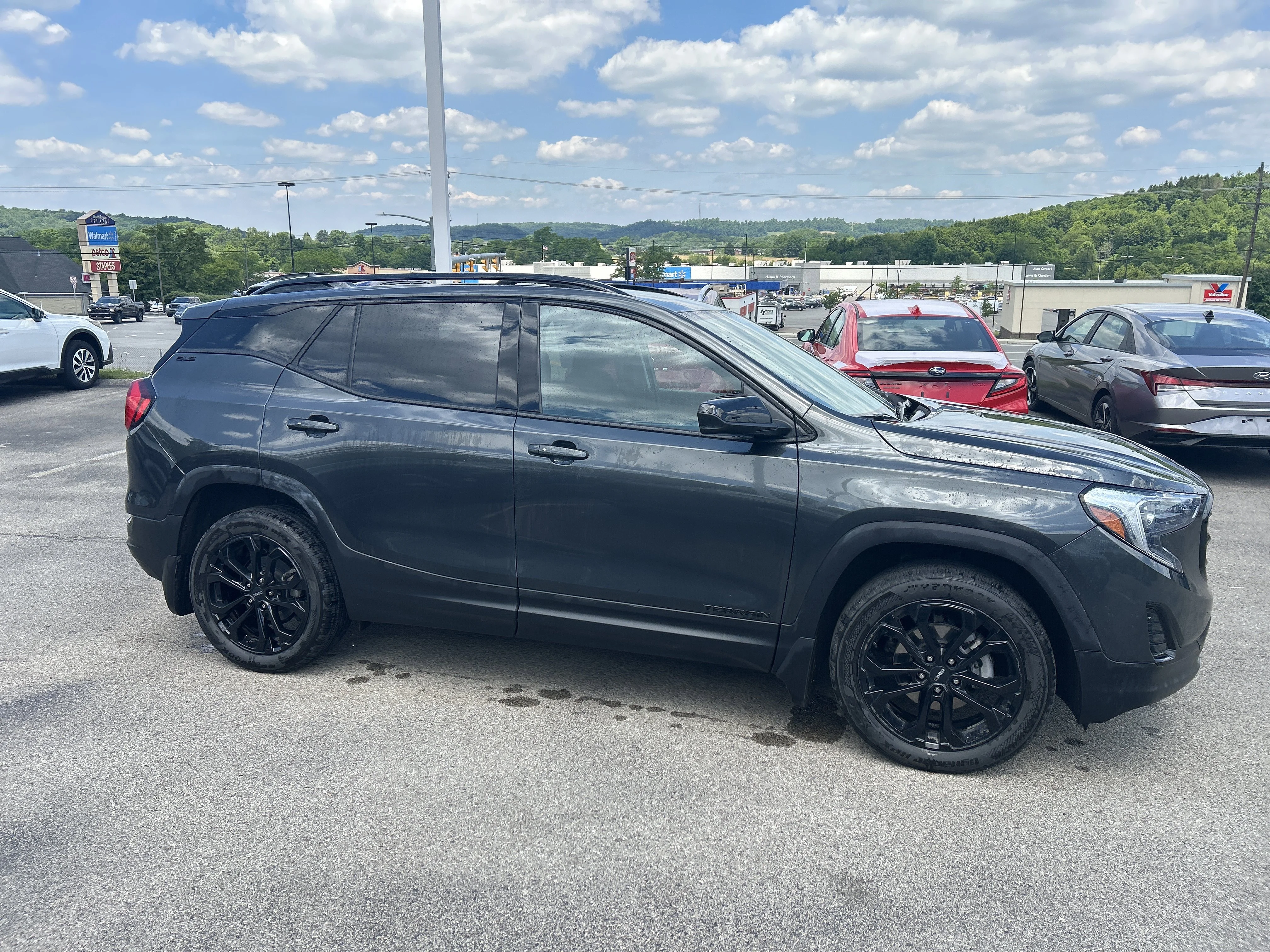 2021 GMC Terrain SLE - Photo 2