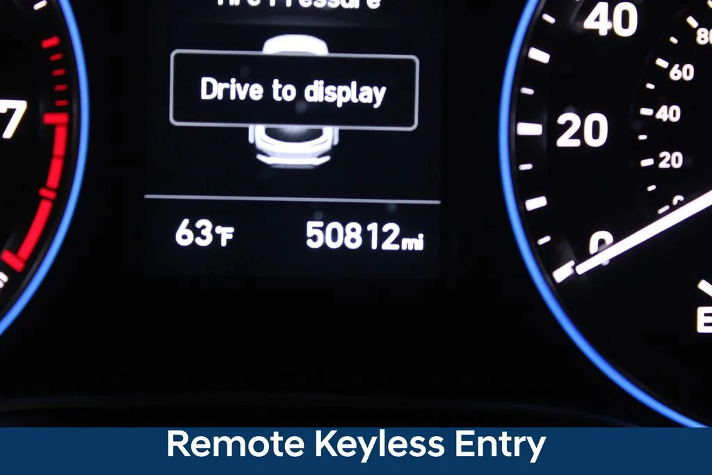 Certified Used 2021 Gray Hyundai SEL image 4