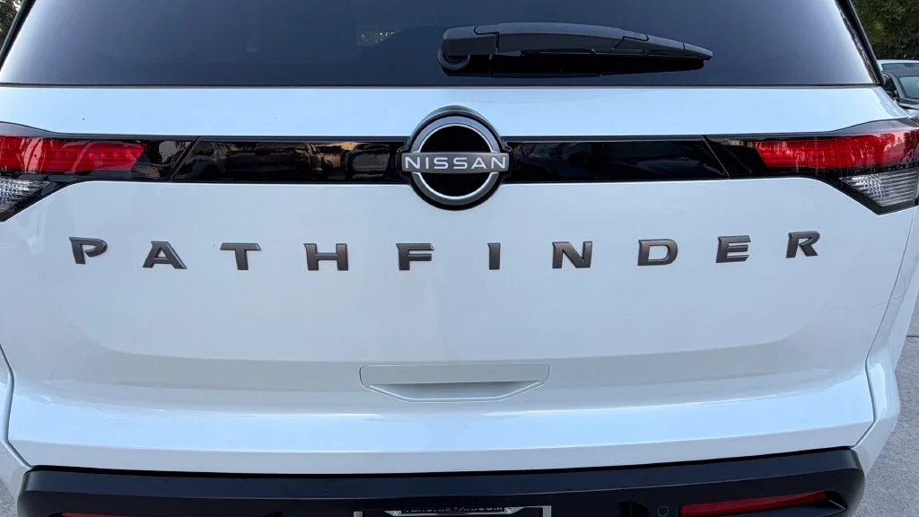 New 2026 Everest White Pearl TriCoat Nissan SV image 10