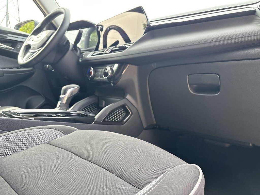 New 2026 Mosaic Black Metallic Chevrolet LT image 29