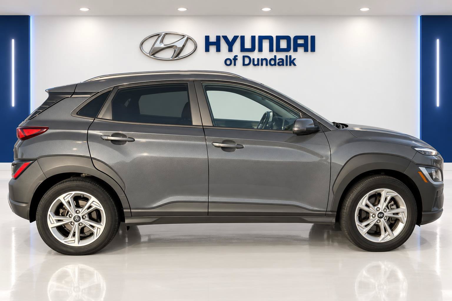 Used 2023 Gray Hyundai SEL image 6