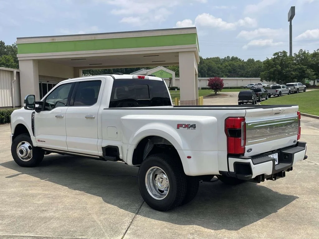 New 2026 White Ford Platinum image 5