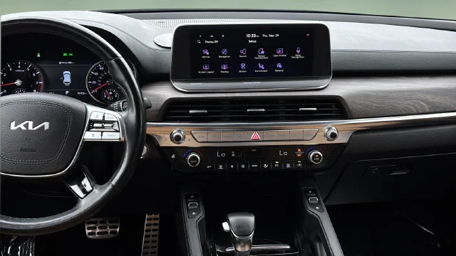 Used 2022 Black Kia SX image 11