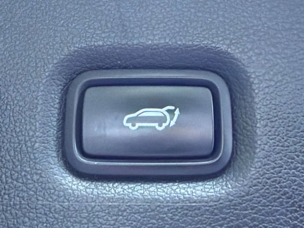 Used 2021 Gray Hyundai SEL image 19