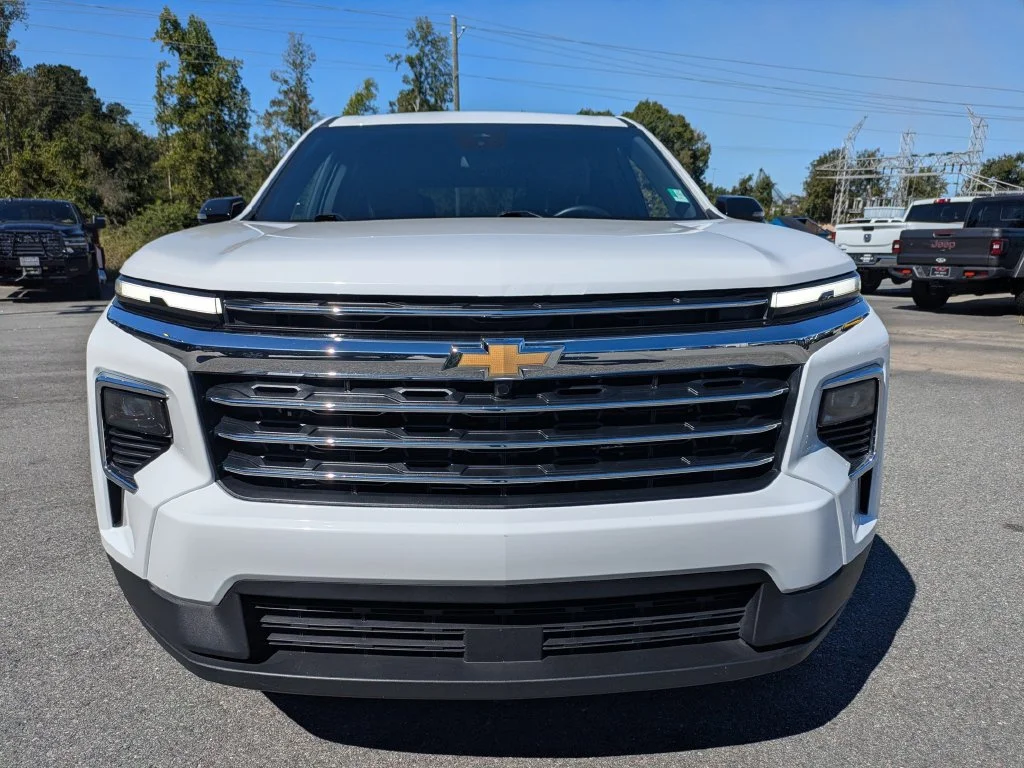 Used 2026 White Chevrolet LT image 9