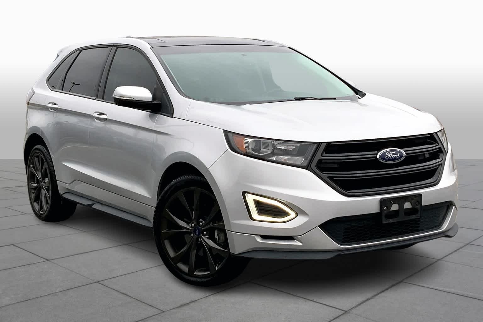 Used 2015 Ingot Silver Metallic Ford Sport image 3