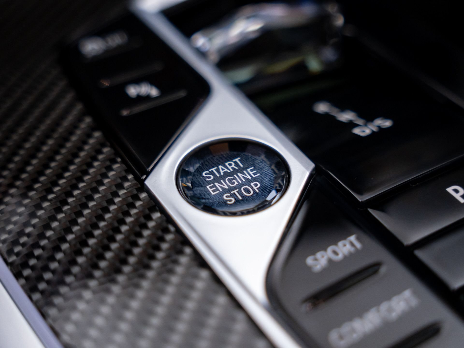 Used 2025 Gray BMW M60i image 22