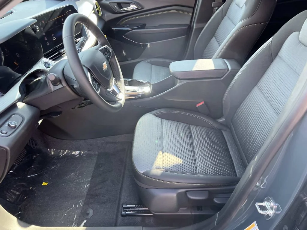 2026 Chevrolet Trax LT - Photo 13