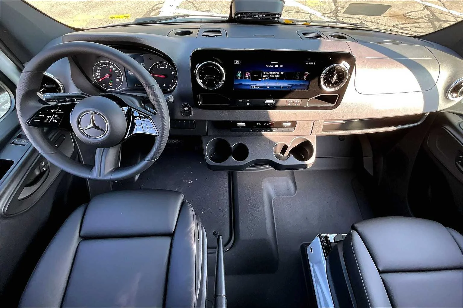 New 2025 Arctic White Mercedes-Benz  image 7