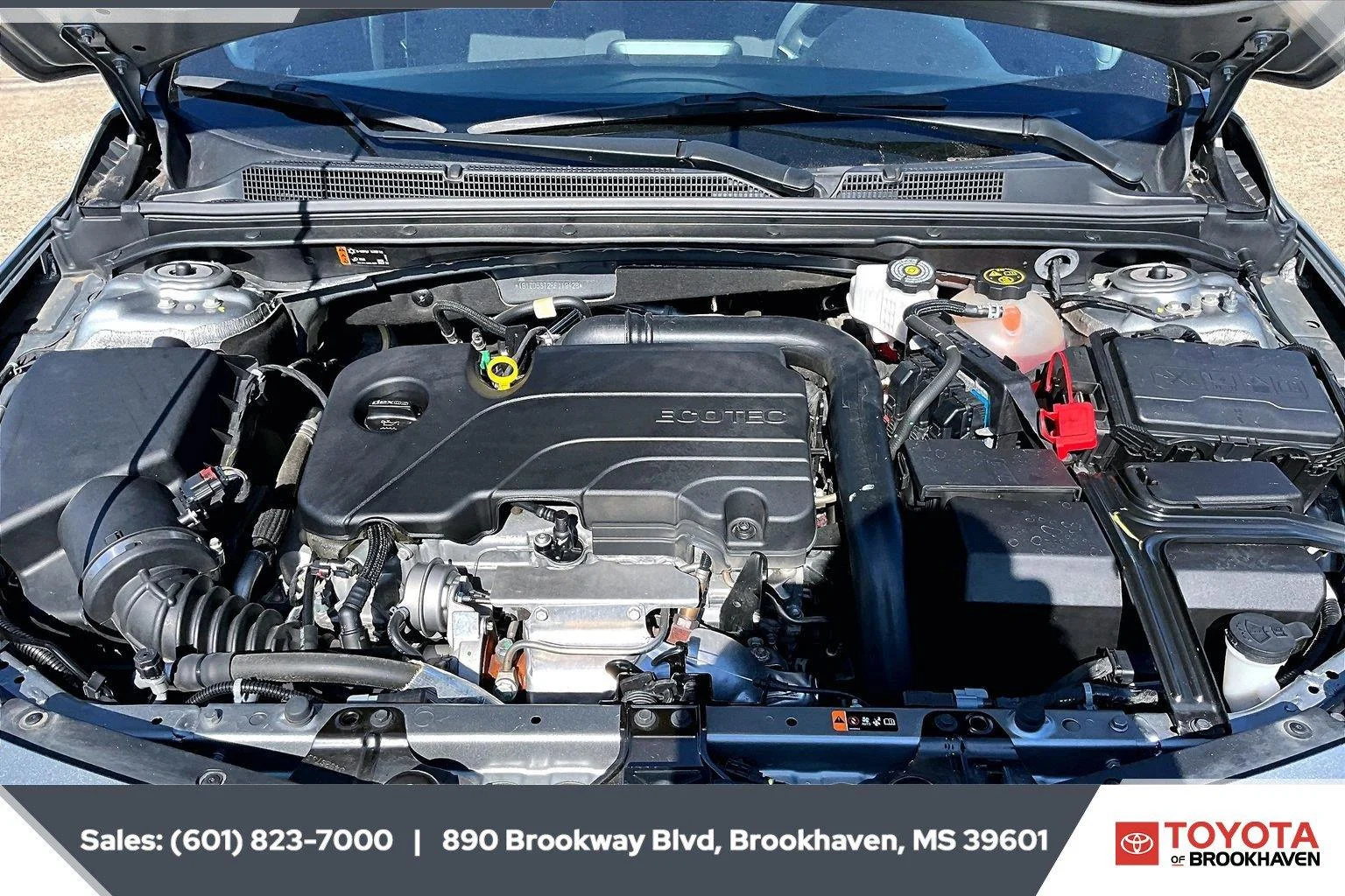 Used 2024 Sterling Gray Metallic Chevrolet LT image 8