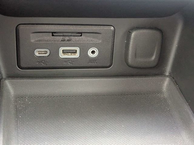 Used 2018 Red GMC Denali image 28