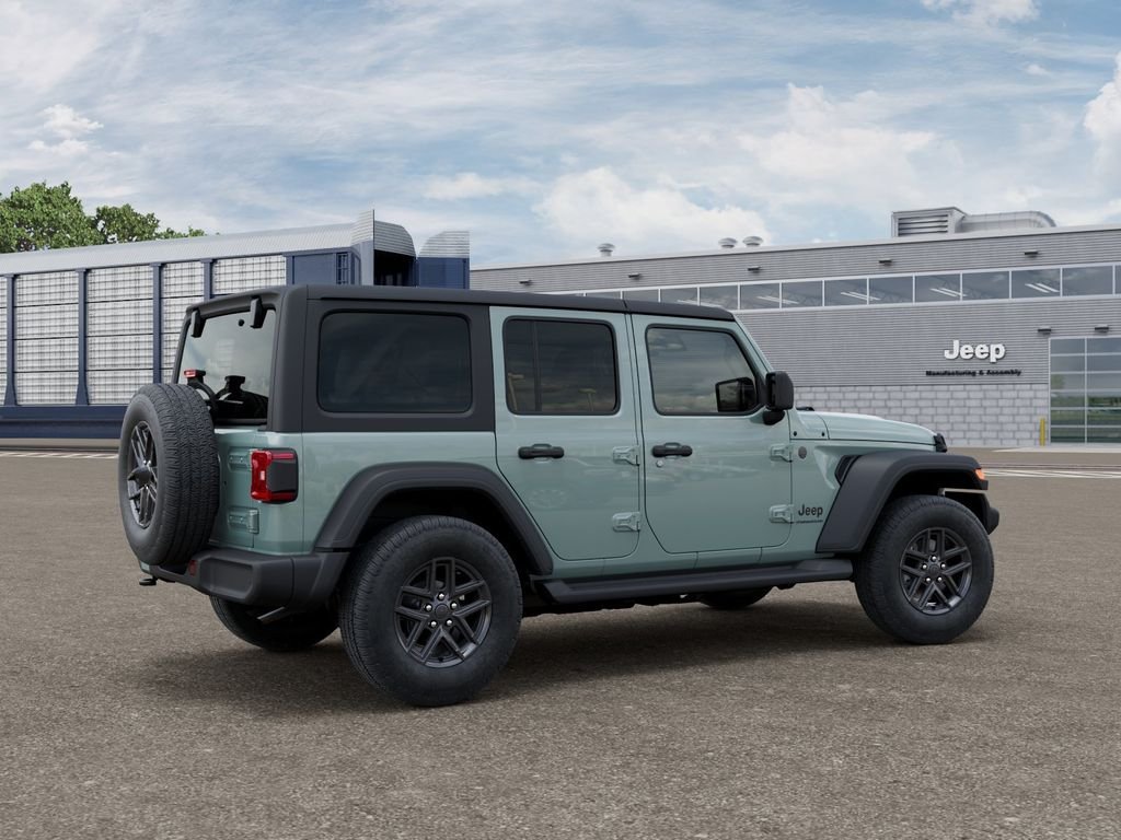 New 2026 Earl Clearcoat Jeep Sport S image 4