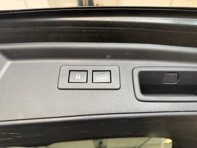 Used 2019 Black Subaru Limited image 39