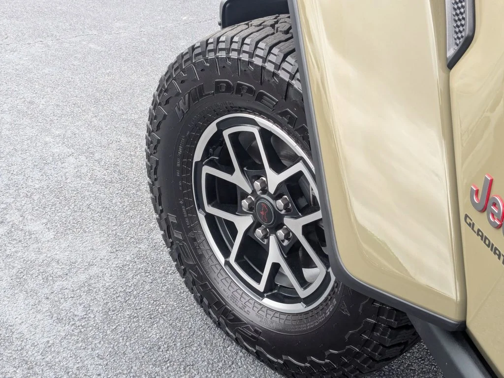 Used 2025 41 Jeep Rubicon X image 9