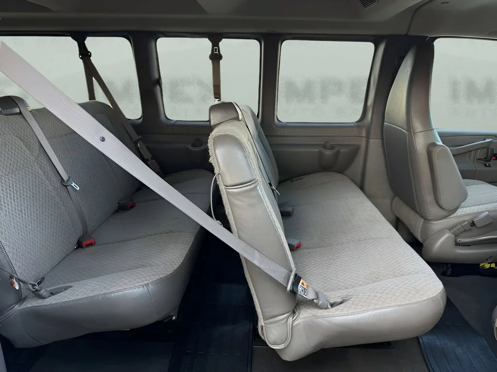 Used 2021 Summit White Chevrolet WT image 13